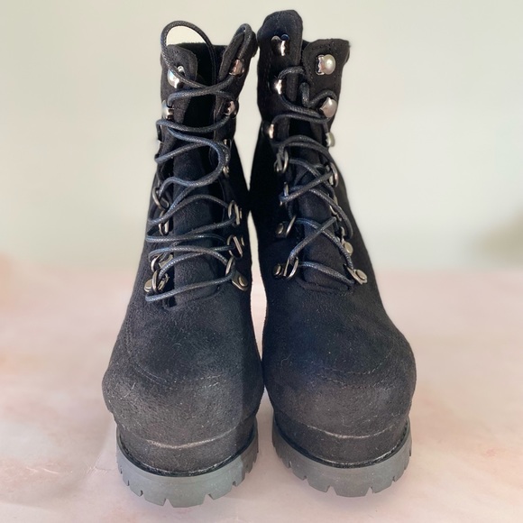 Black Platform Heeled Lace Up Boots - Picture 4 of 7